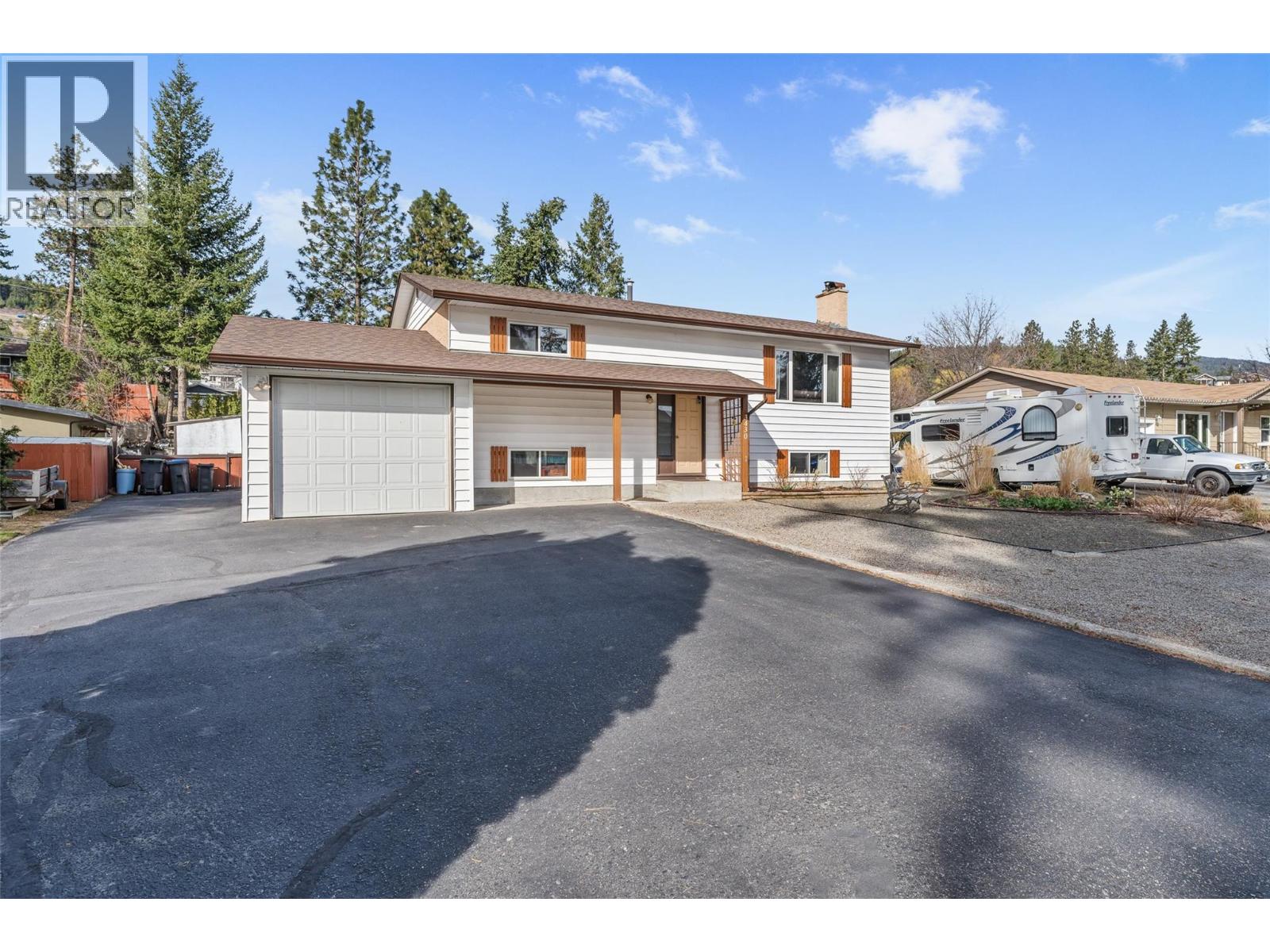 3430 Liard Court, West Kelowna