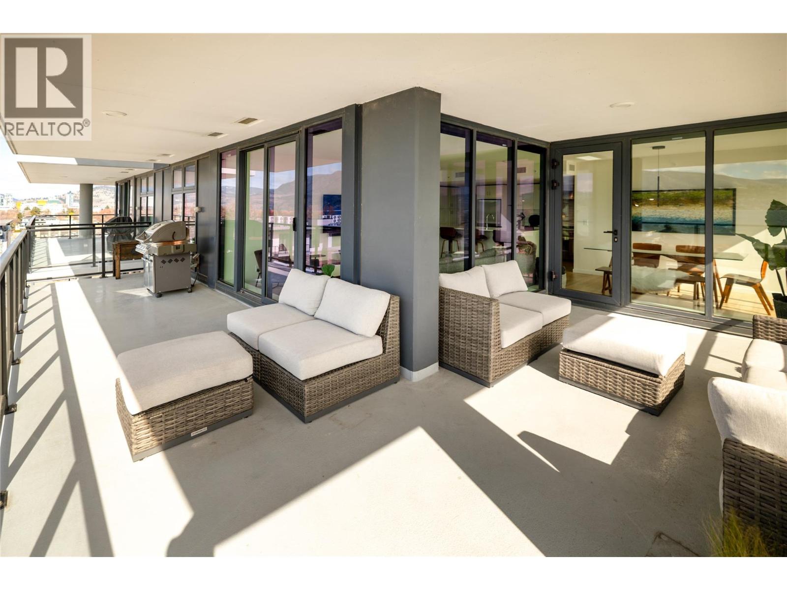 #805 485 Groves Avenue - 13