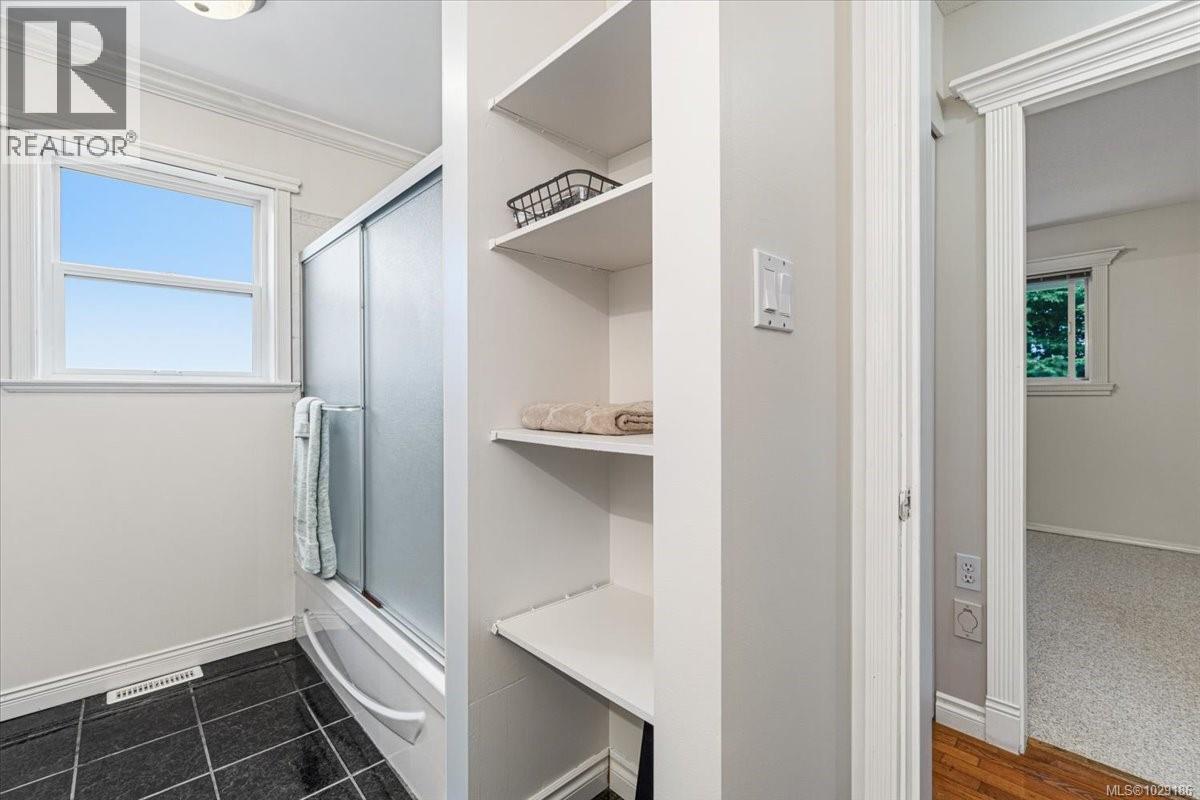 5574 GARIBALDI DR - 25