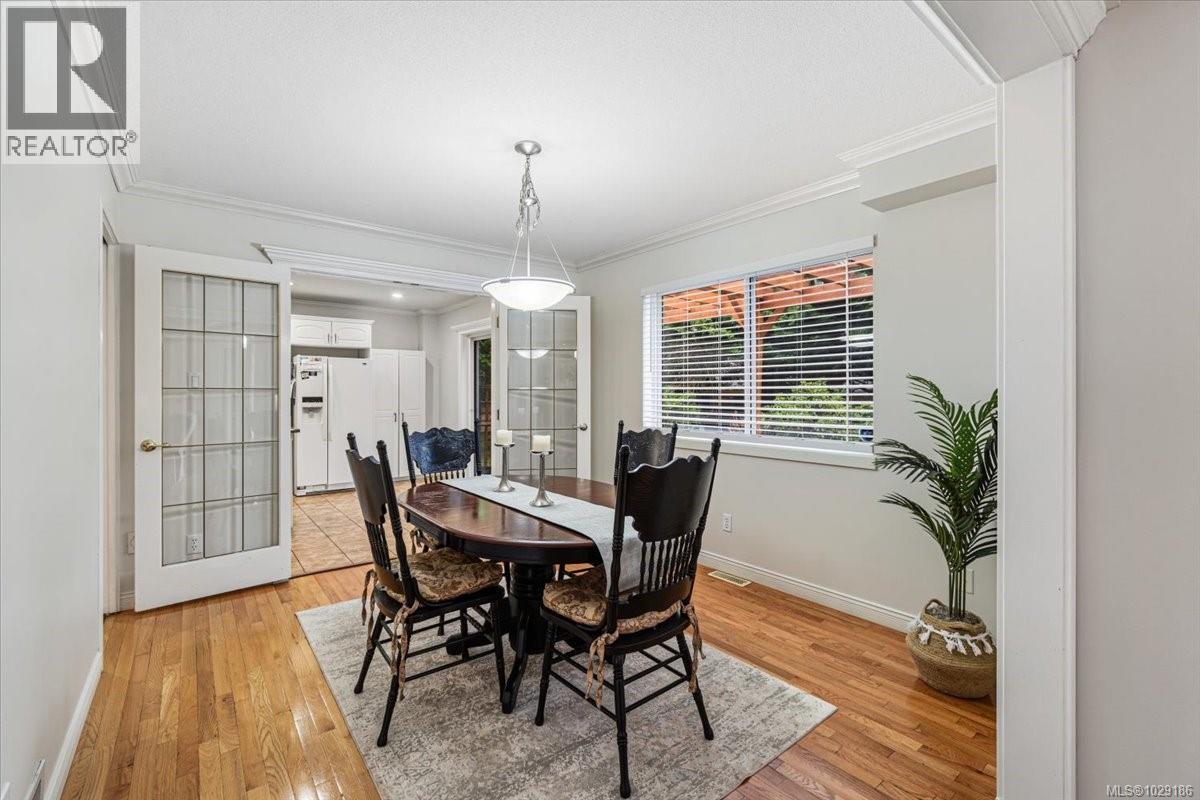 5574 GARIBALDI DR - 6