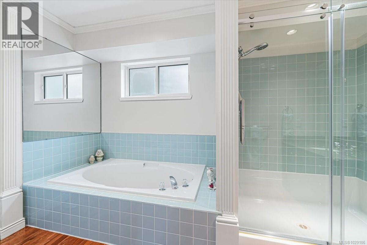 5574 GARIBALDI DR - 21