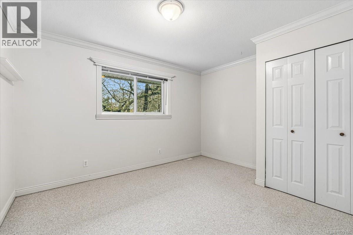 5574 GARIBALDI DR - 23