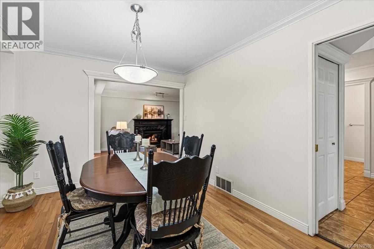 5574 GARIBALDI DR - 11