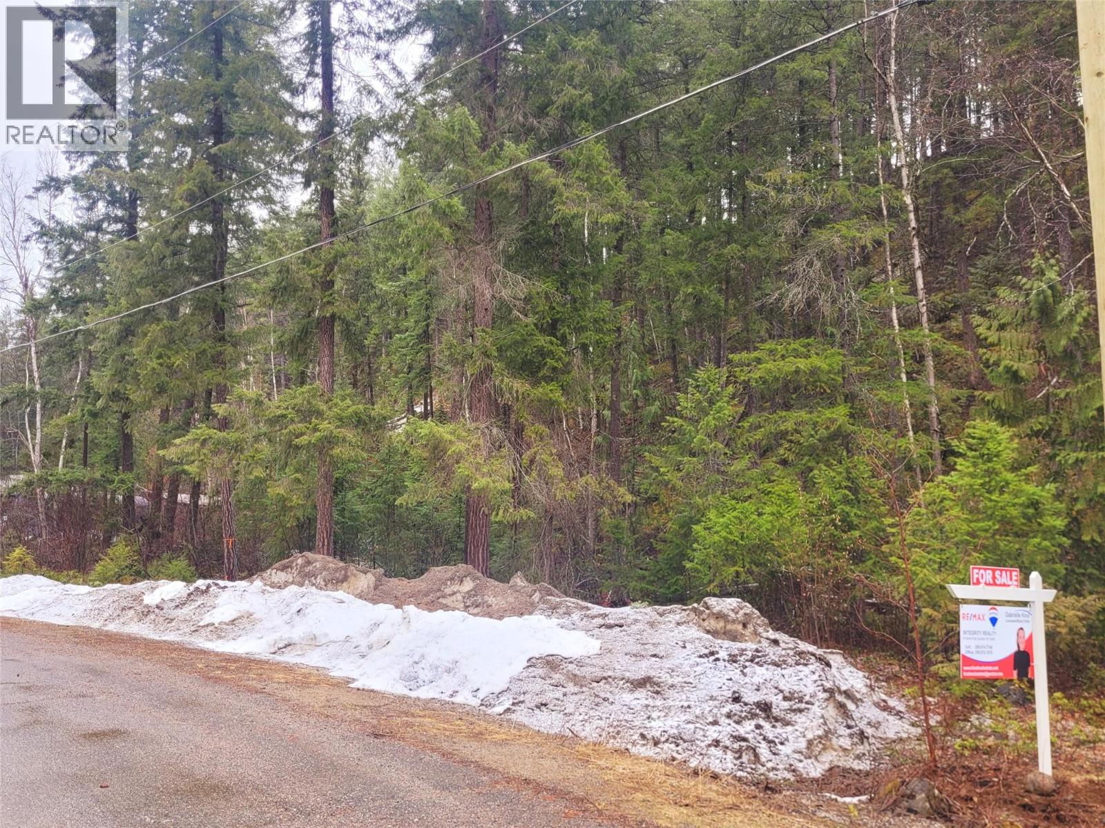 352 Dutch Lake Road, Clearwater