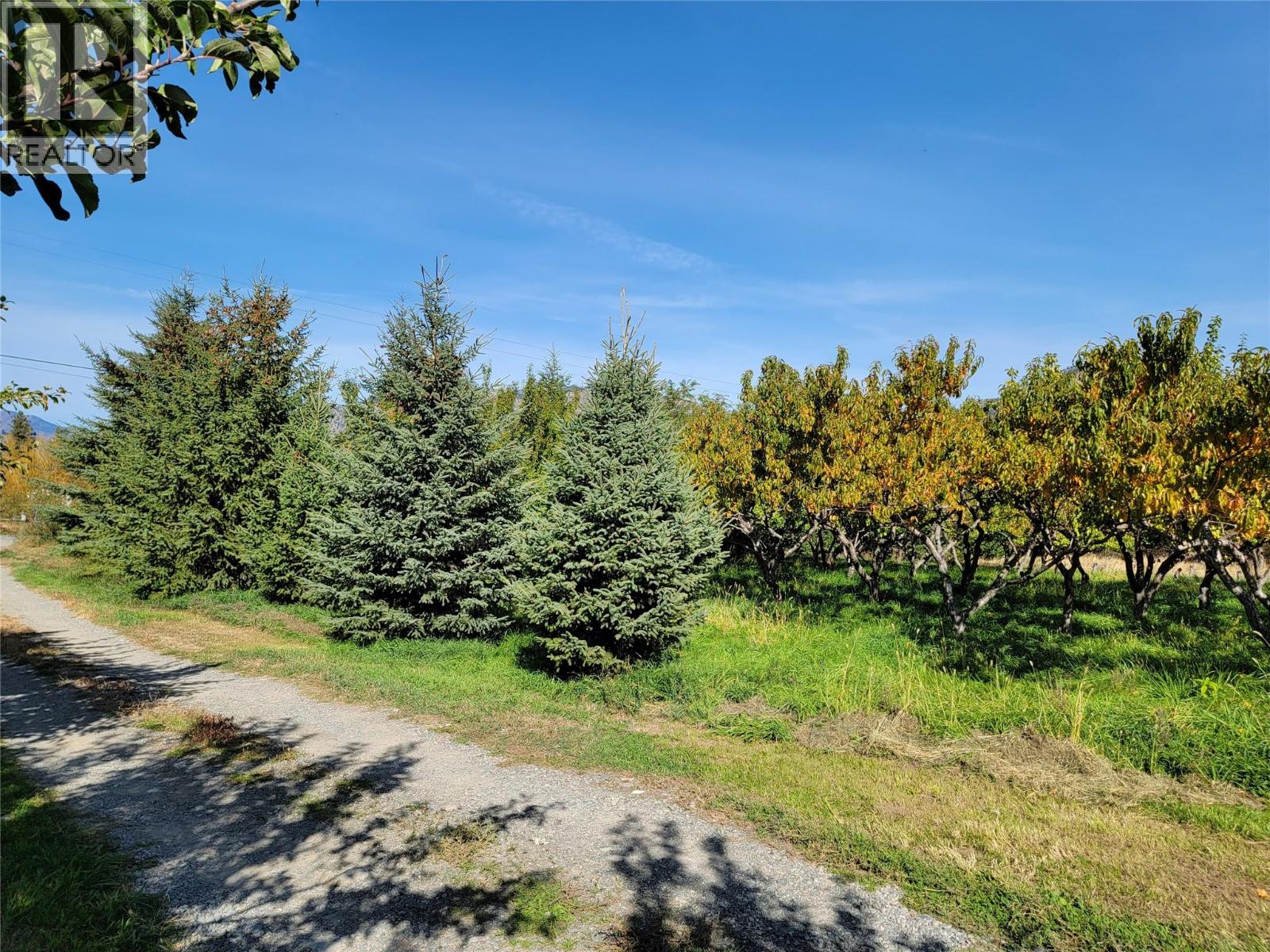 360 VLA Road, Cawston