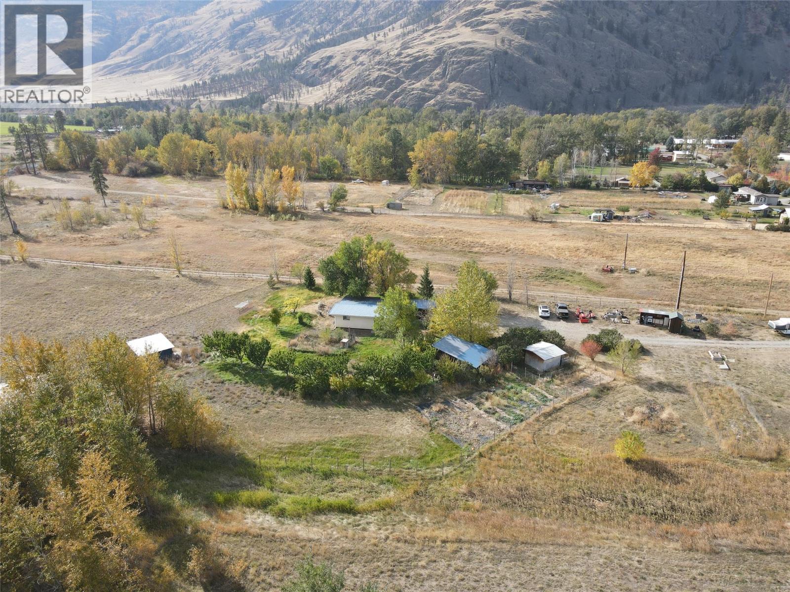 360 VLA Road, Cawston