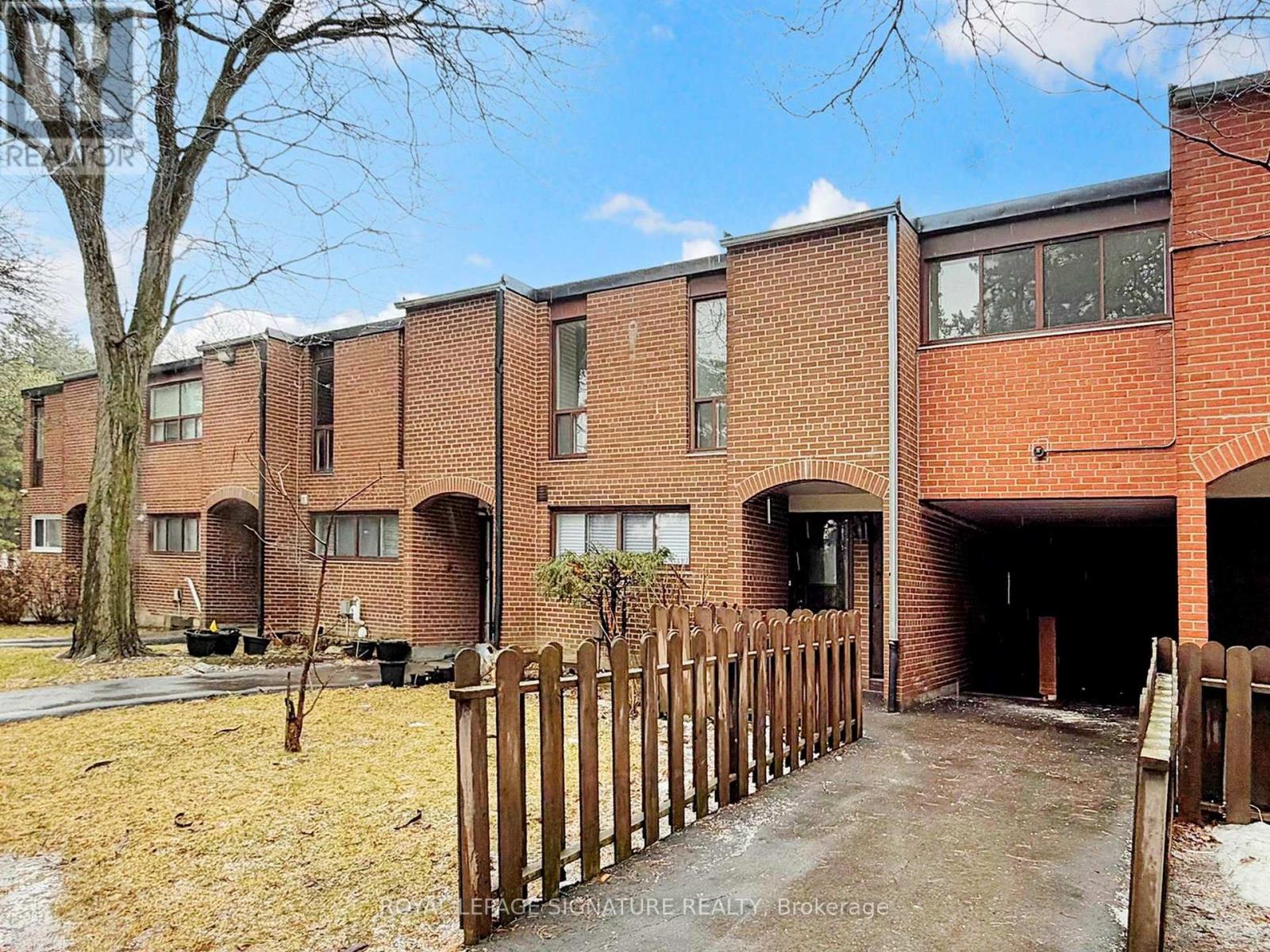 #4 374 DRIFTWOOD AVENUE - 1