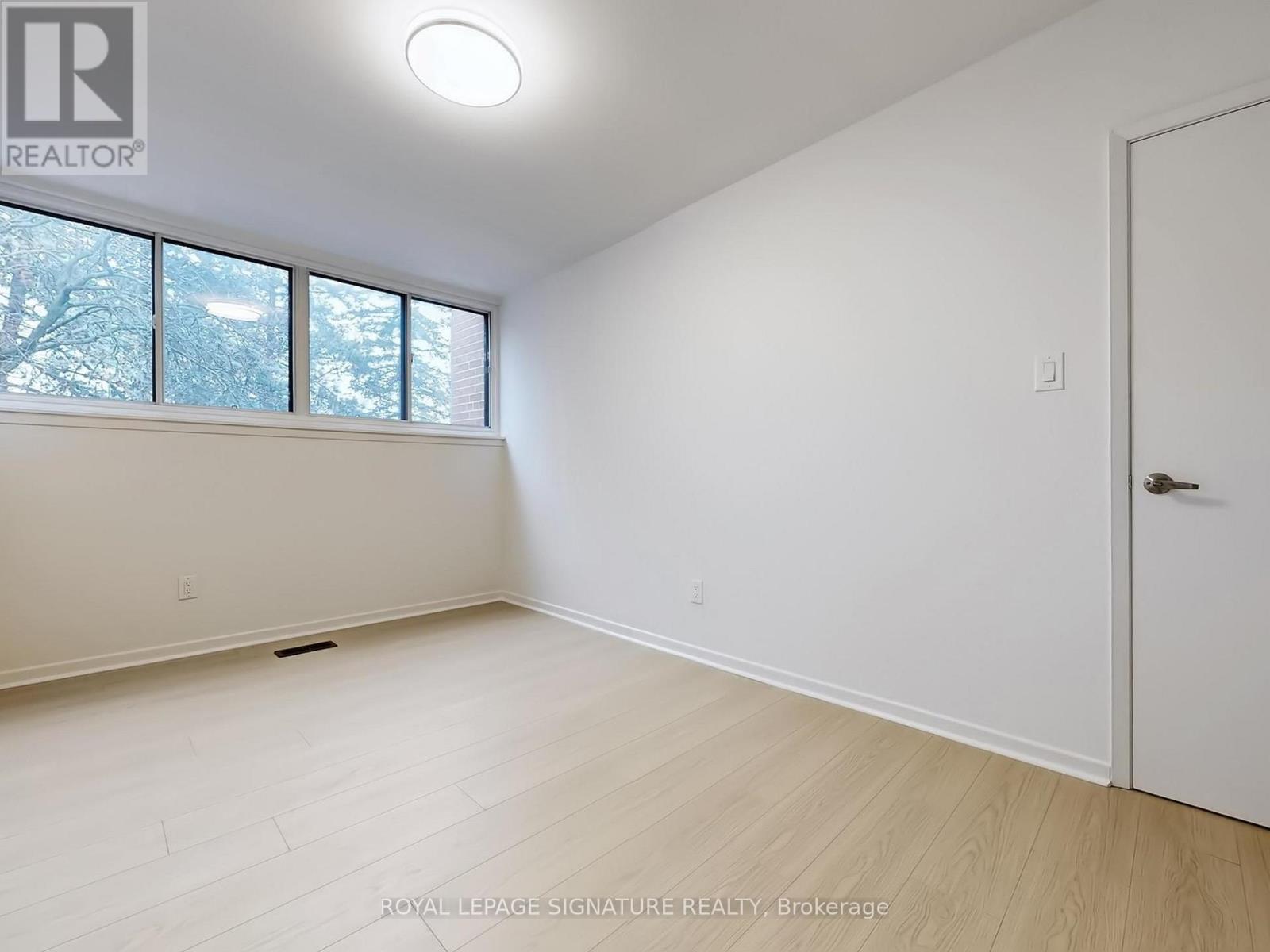 #4 374 DRIFTWOOD AVENUE - 15