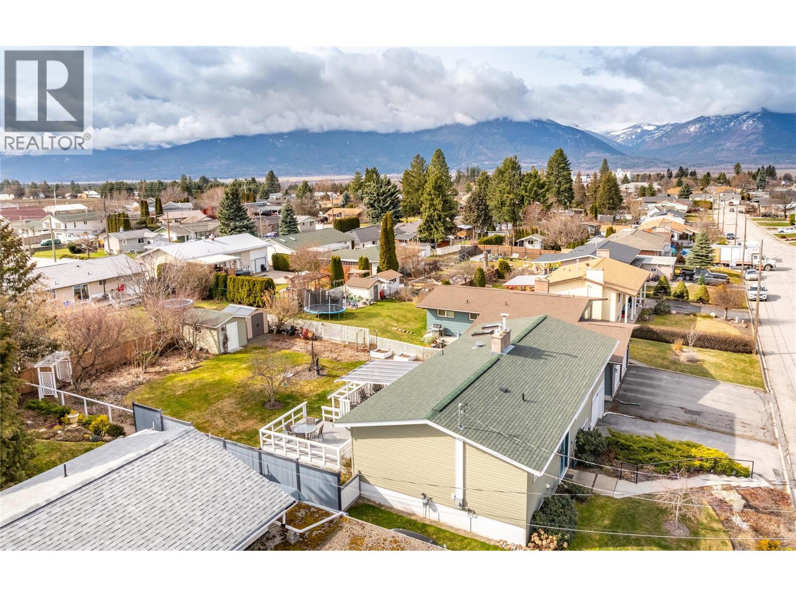 2323 BIRCH STREET - 12