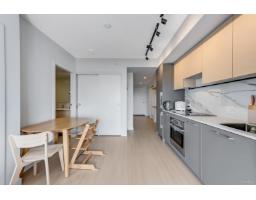 3112 13745 George Junction, Surrey, BC V3T0V8 Photo 9