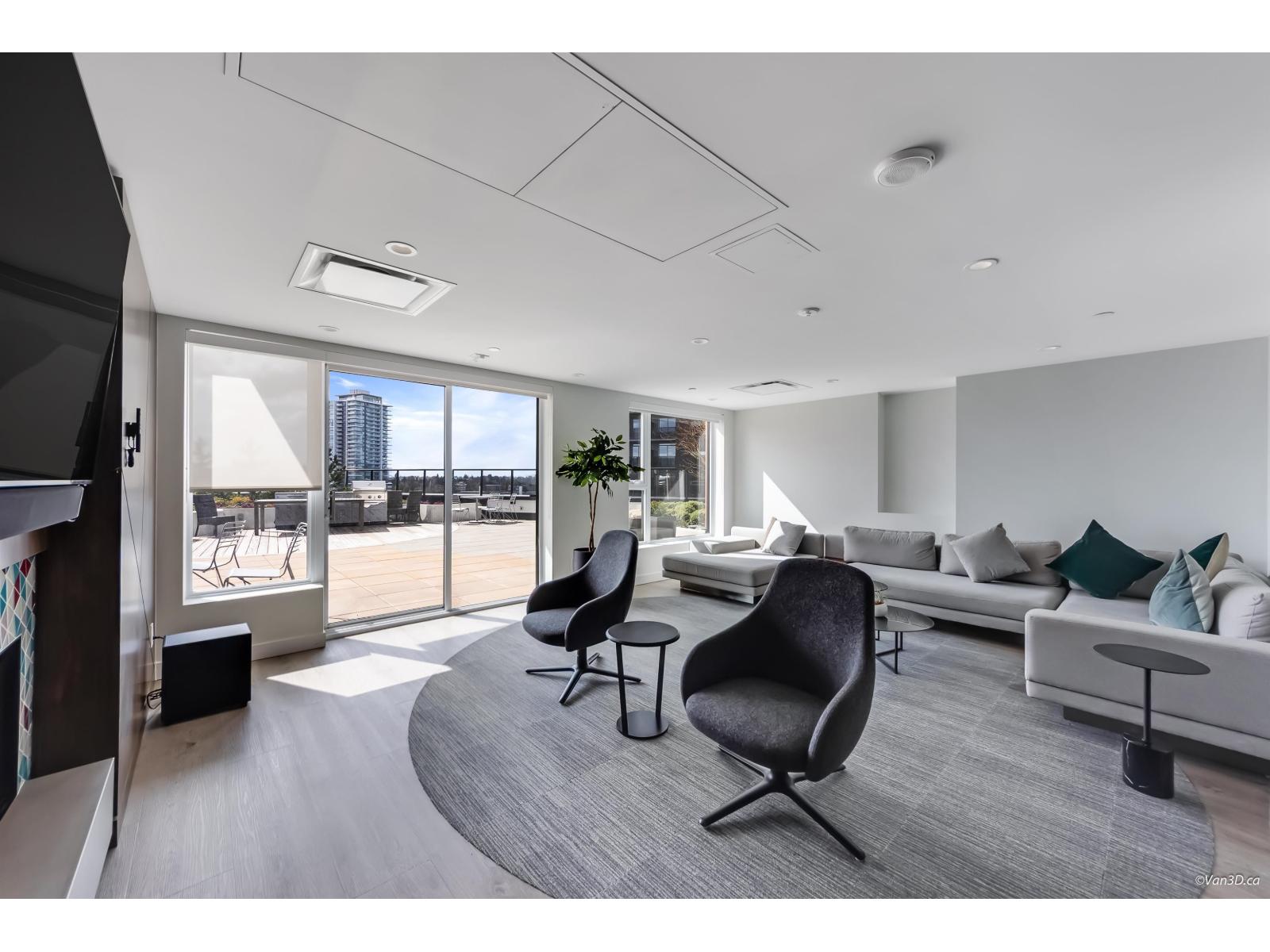 3112 13745 GEORGE JUNCTION, Surrey