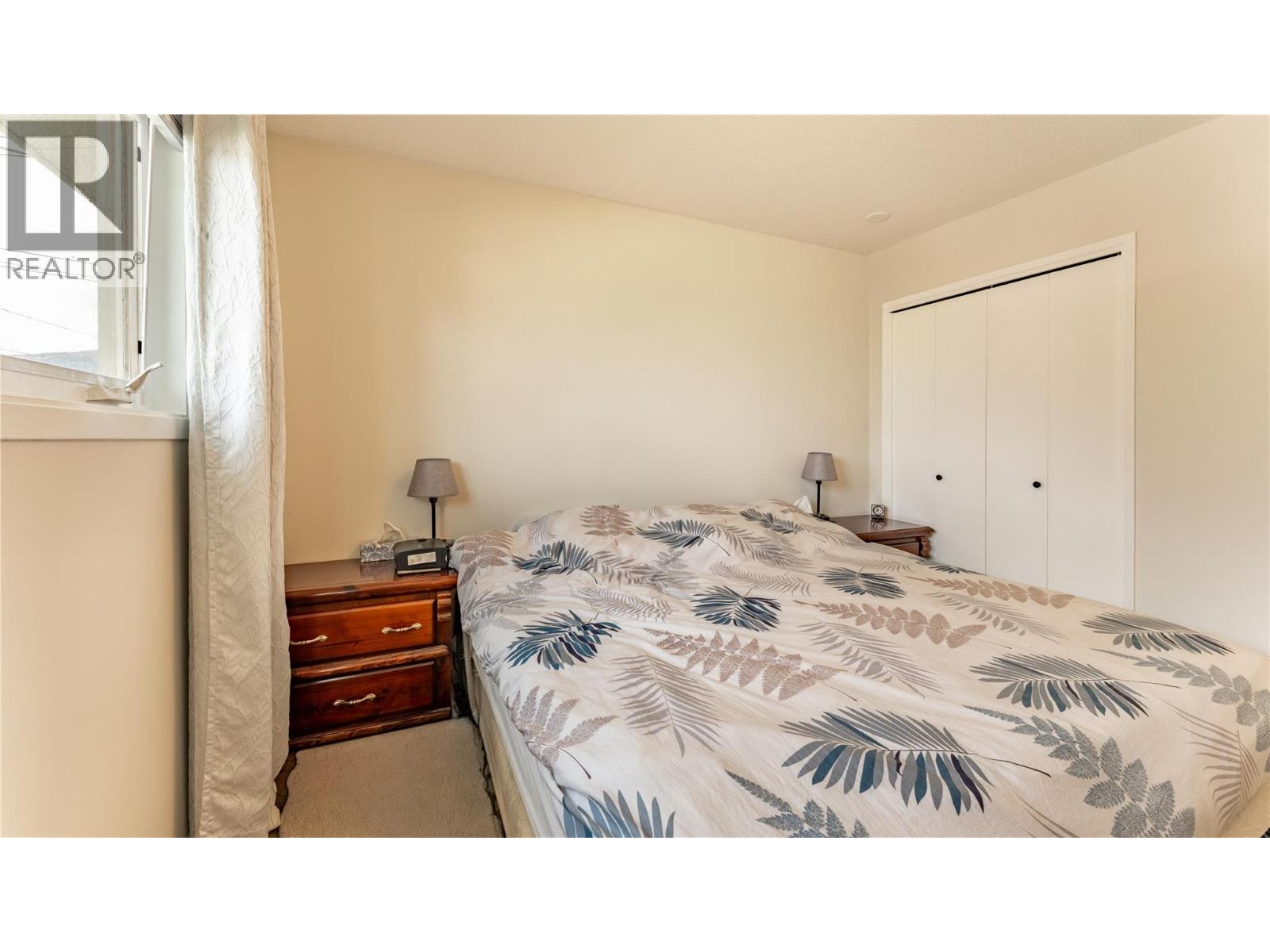 2323 BIRCH STREET - 28