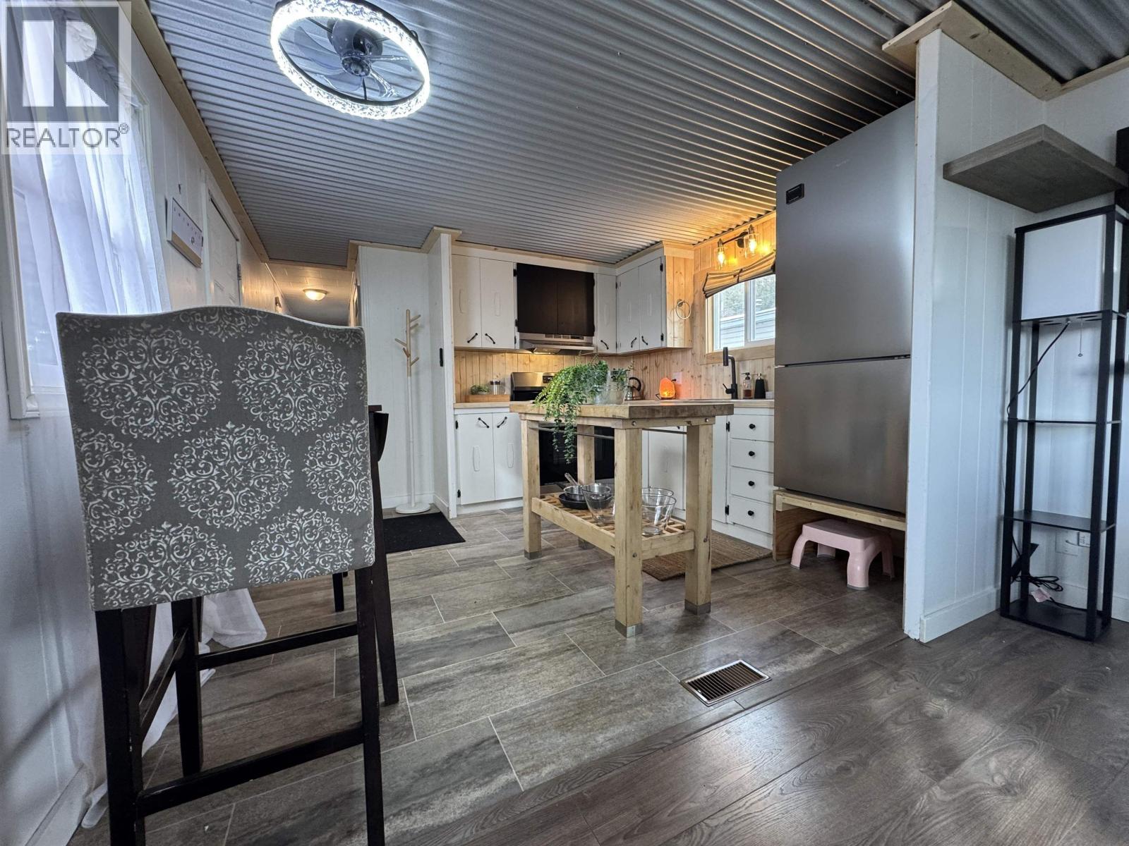 #29 770 N ELEVENTH AVENUE - Image 3