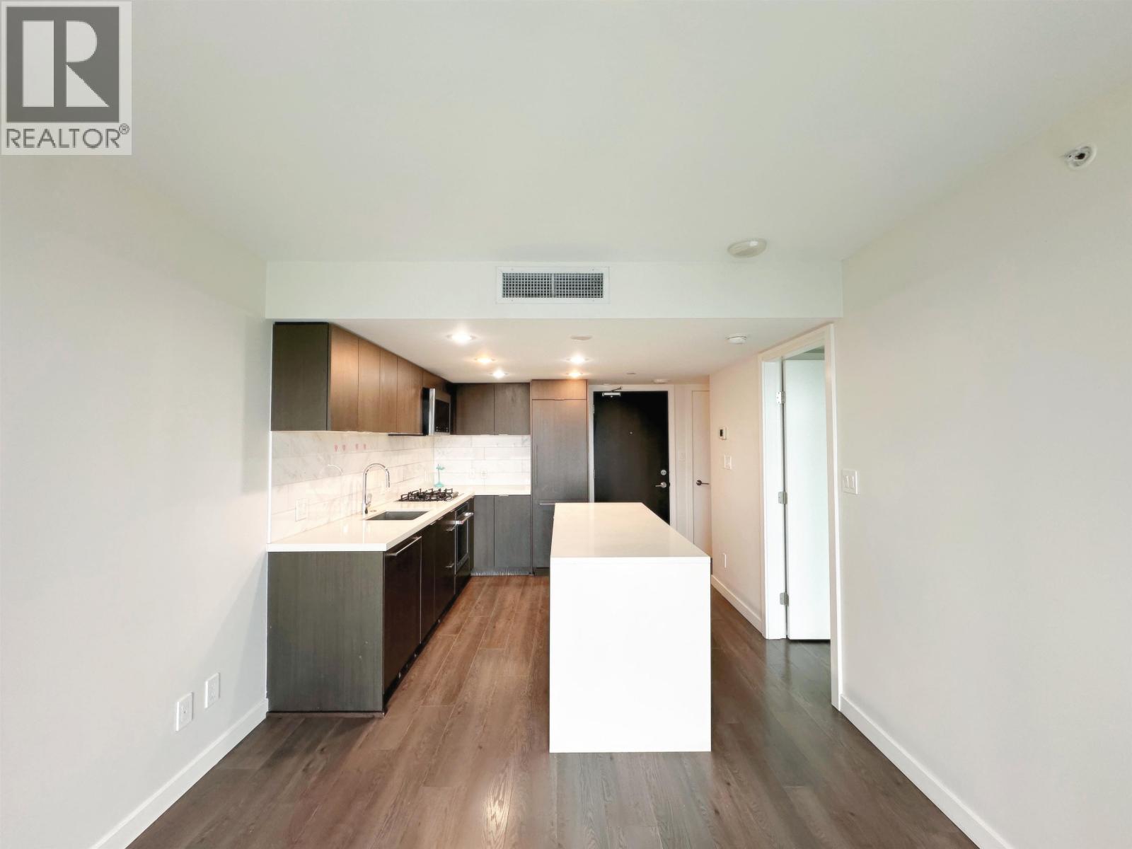 1907 8189 CAMBIE Street - main photo