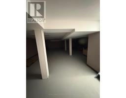 23 Bolton Avenue, Newmarket, ON L3Y2X3 Photo 8