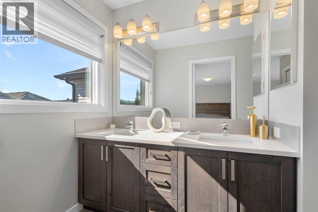 Single Family House for Sale in  Walcrest Way SE Walden Calgary 