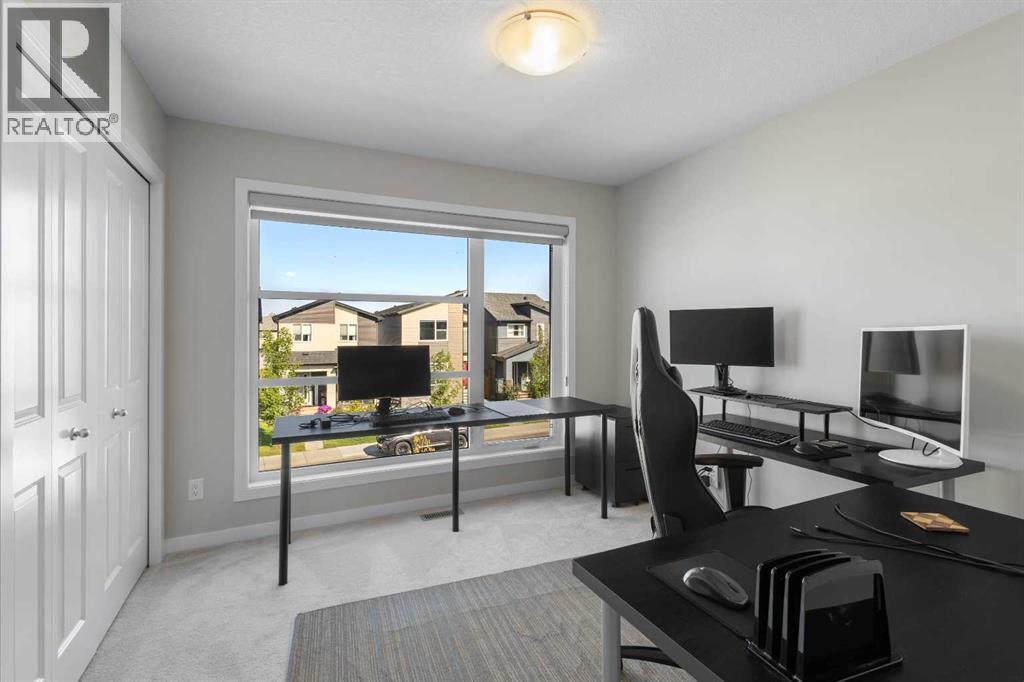 Single Family House for Sale in  Walcrest Way SE Walden Calgary 