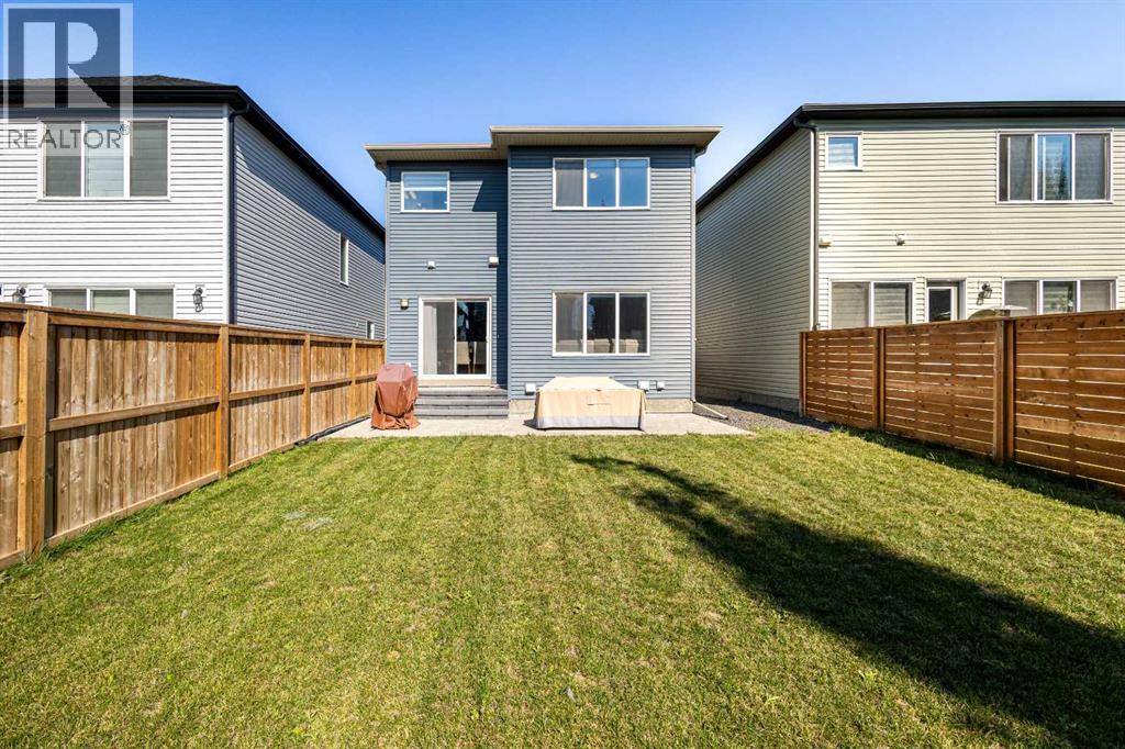 Single Family House for Sale in  Walcrest Way SE Walden Calgary 