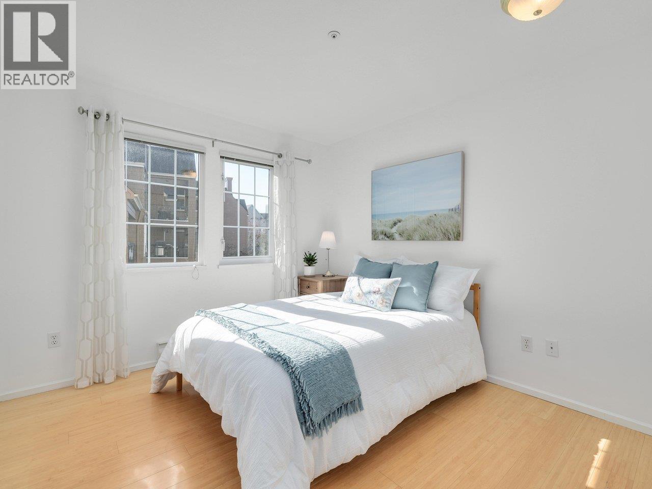 #206-5556 14 Avenue, Delta