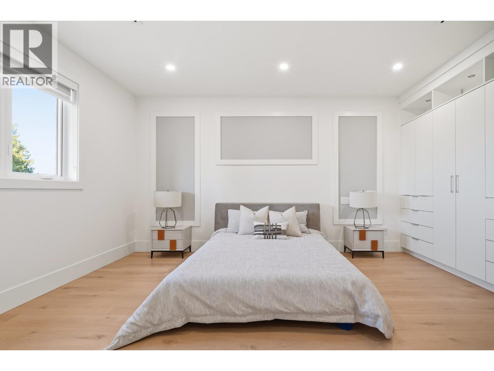 1 6139 ASHWORTH AVENUE, Burnaby