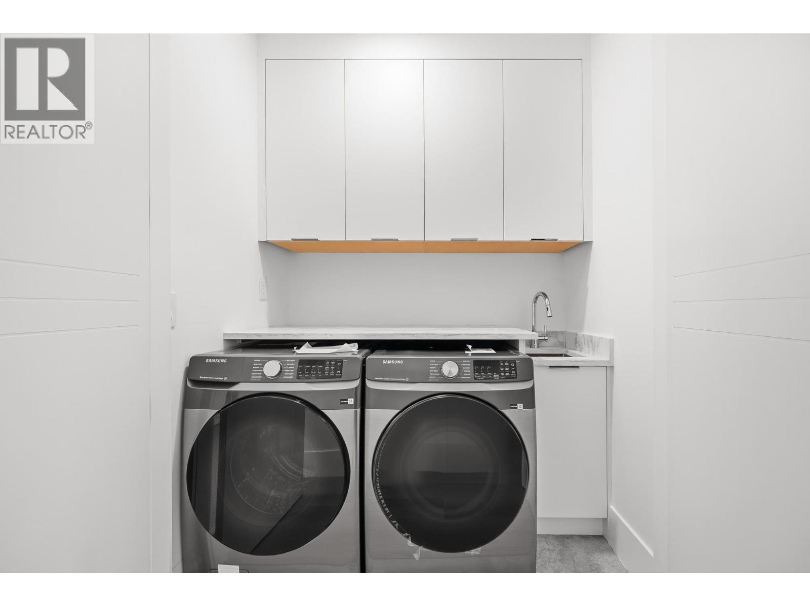 1 6139 ASHWORTH AVENUE, Burnaby