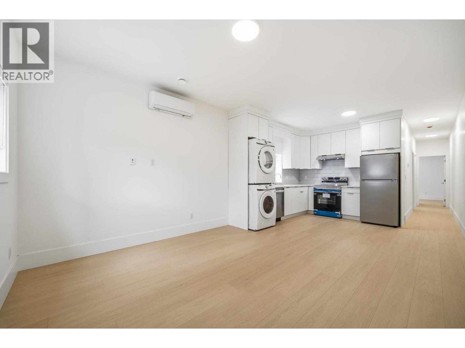 1 6139 ASHWORTH AVENUE, Burnaby