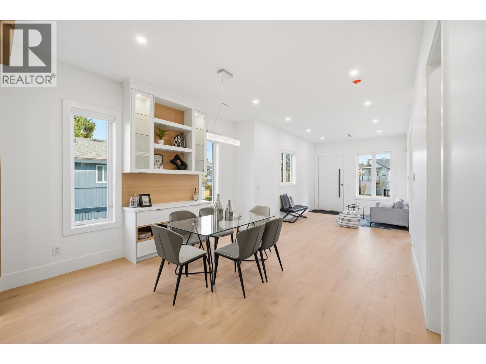 1 6139 ASHWORTH AVENUE, Burnaby