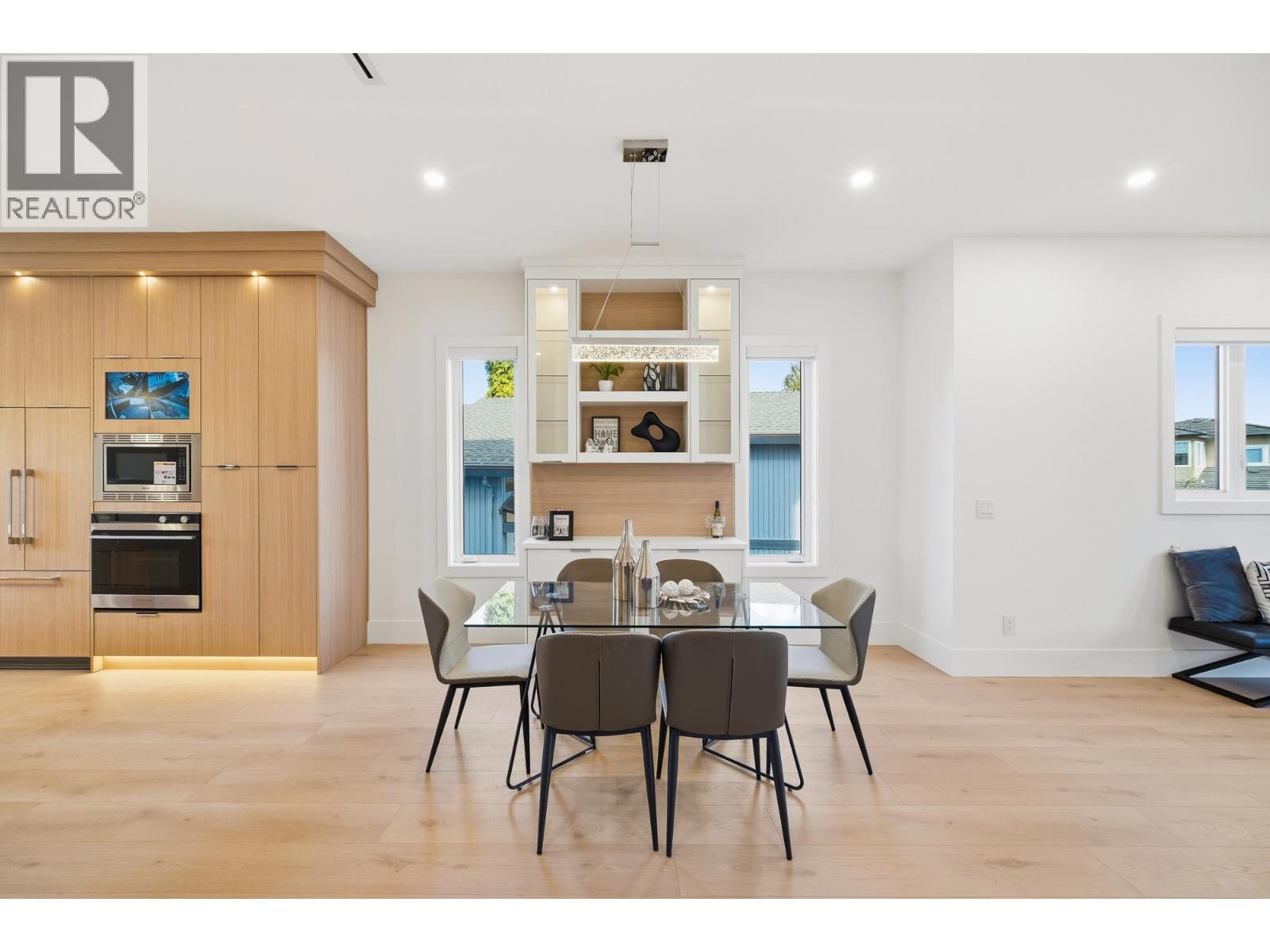 1 6139 ASHWORTH AVENUE, Burnaby