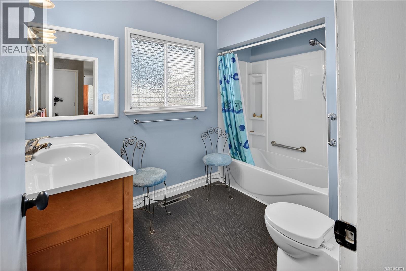 750 NORTHUMBERLAND AVE - 18