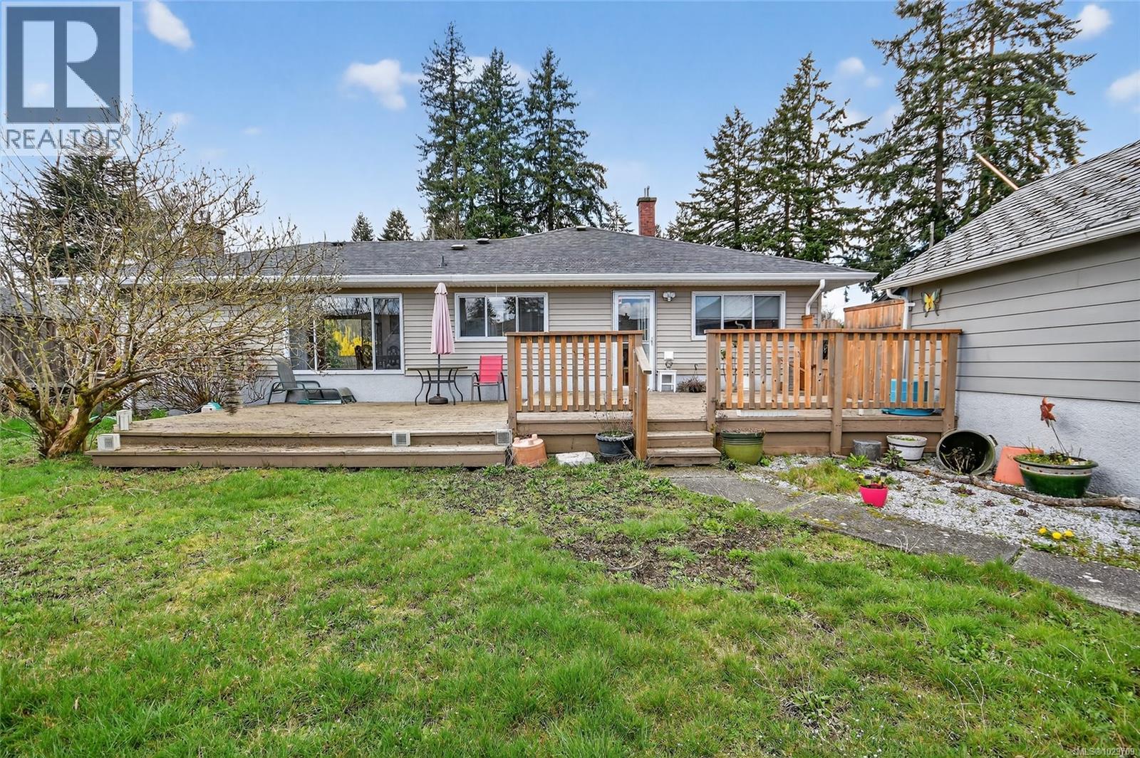 750 NORTHUMBERLAND AVE - 21