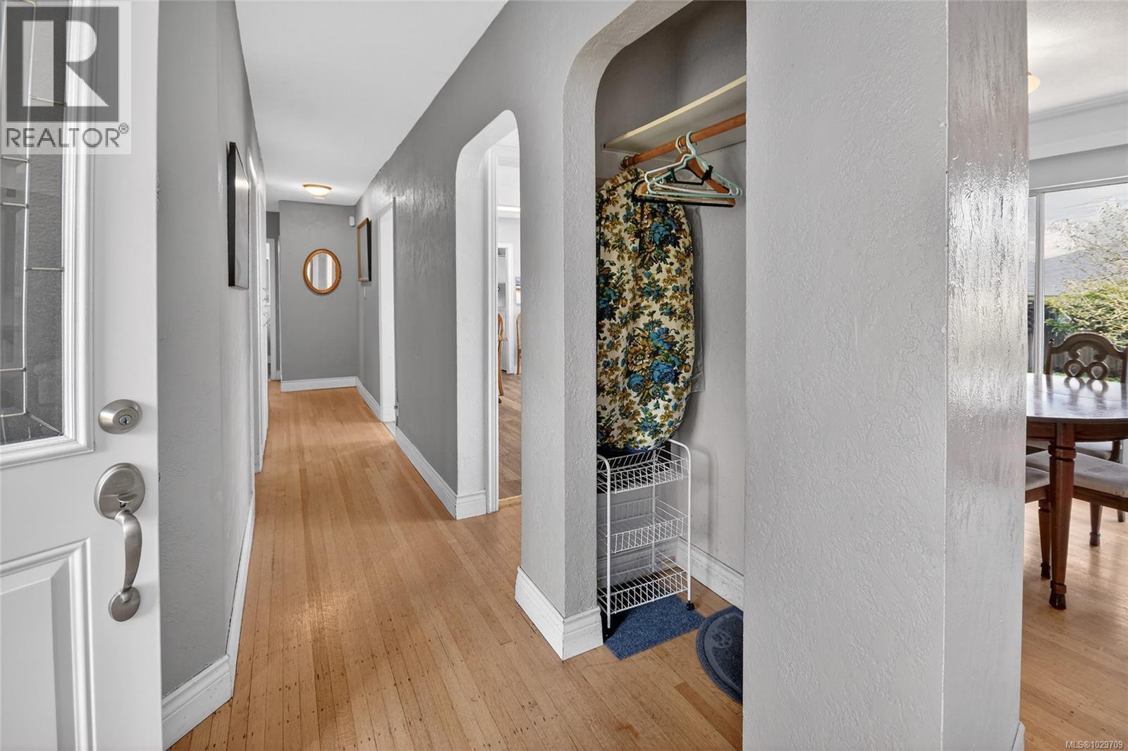 750 NORTHUMBERLAND AVE - 6