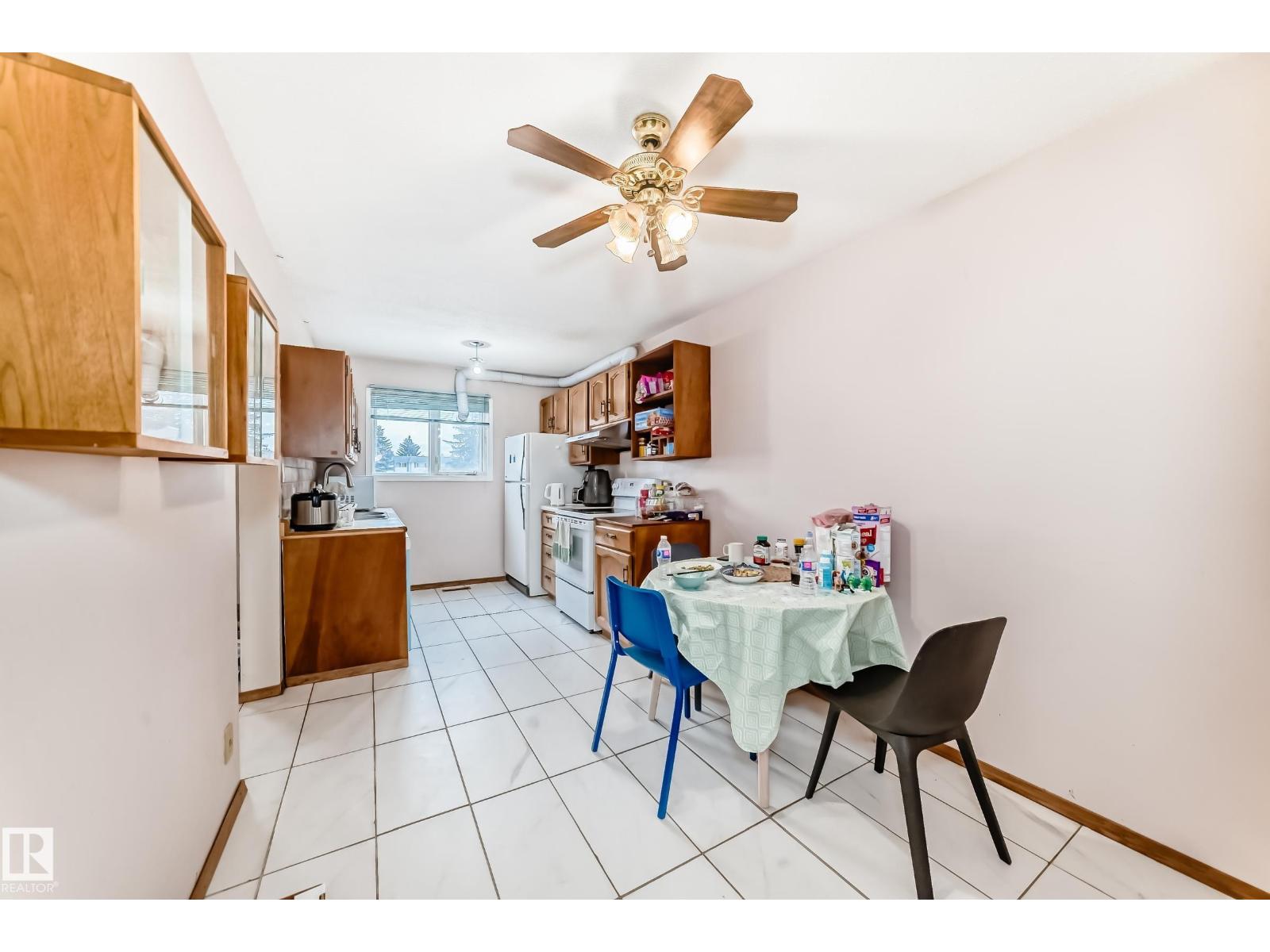 11393 22 AV NW - 8