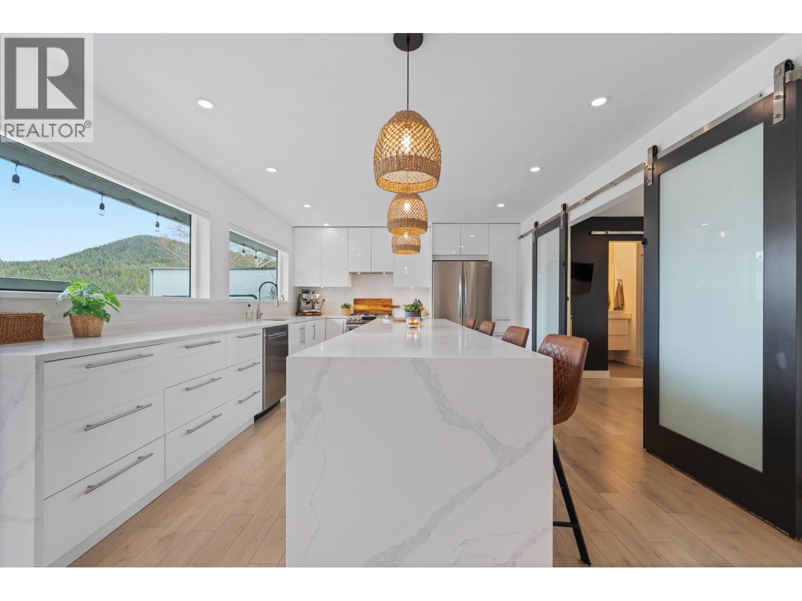 2309 GREENWOOD WAY, Squamish