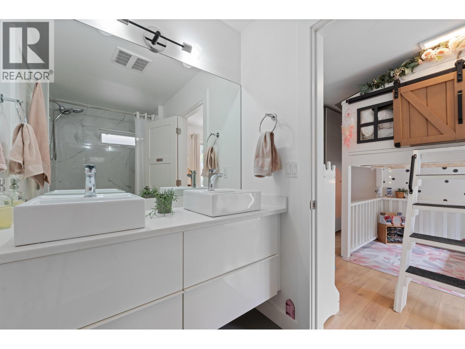 2309 GREENWOOD WAY, Squamish