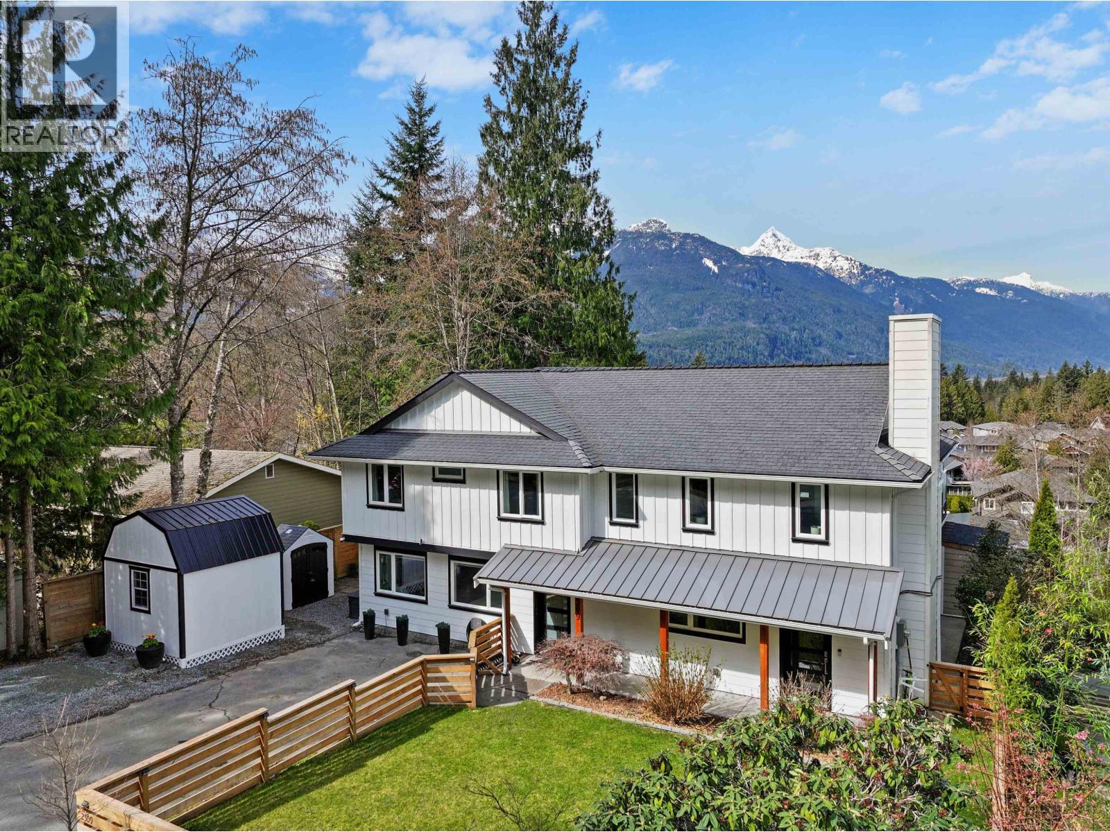 2309 GREENWOOD WAY, Squamish