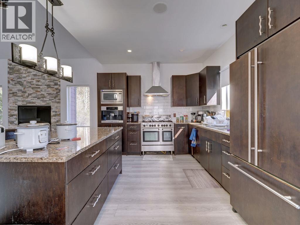 5628 MEDUSA PLACE, Sechelt