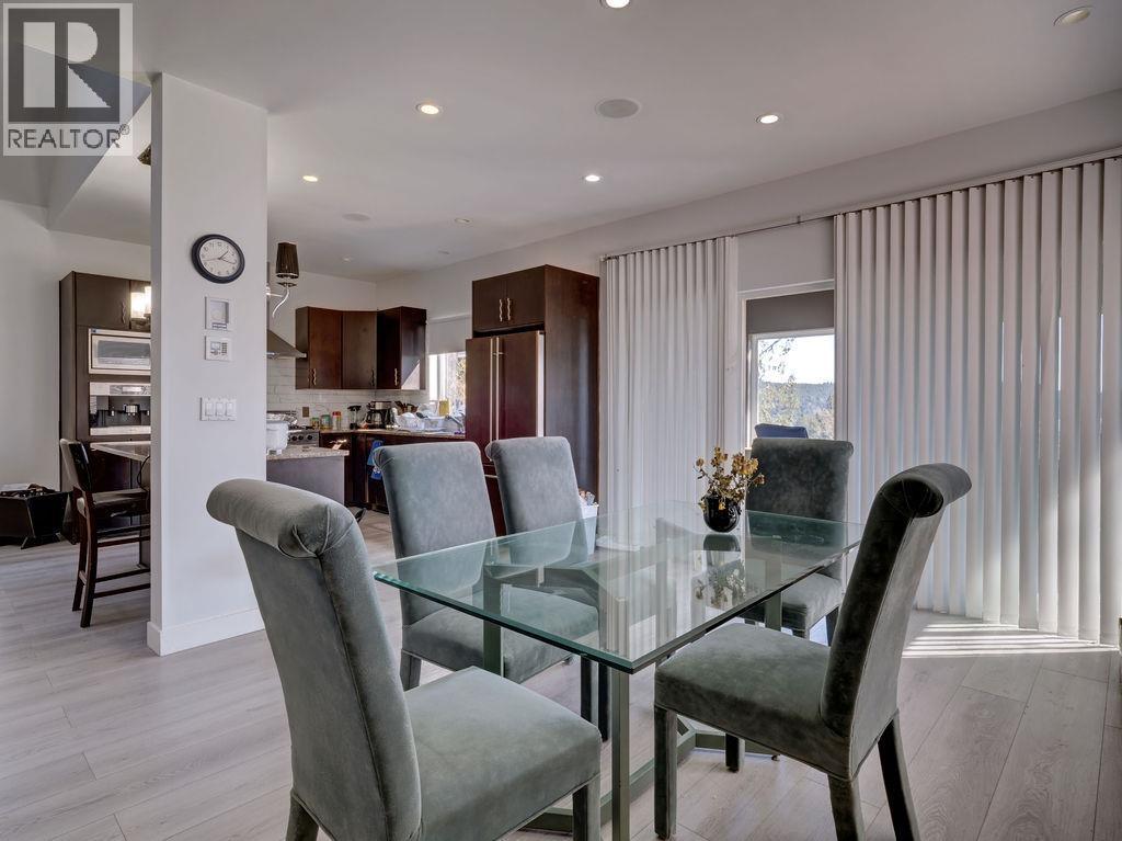 5628 MEDUSA PLACE, Sechelt