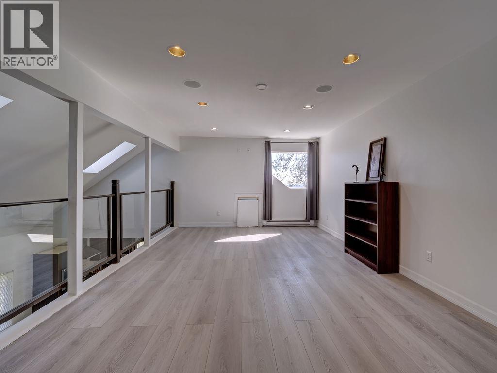 5628 MEDUSA PLACE, Sechelt