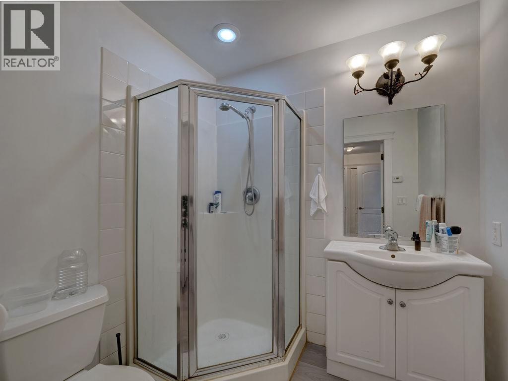 5628 MEDUSA PLACE, Sechelt