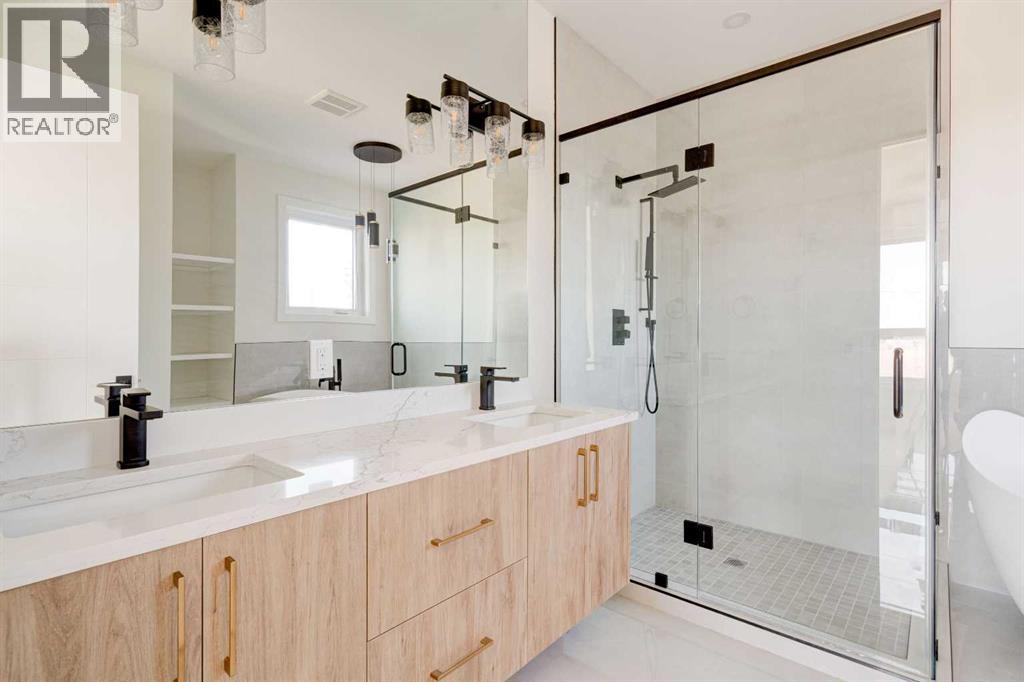 Single Family House for Sale in B Moncton Road NE Winston Heights/Mountview Calgary 