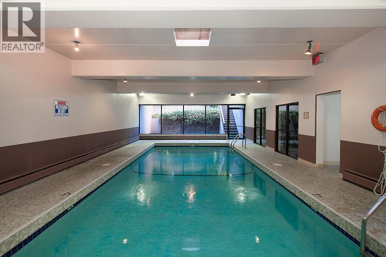 1405 555 13TH STREET, West Vancouver