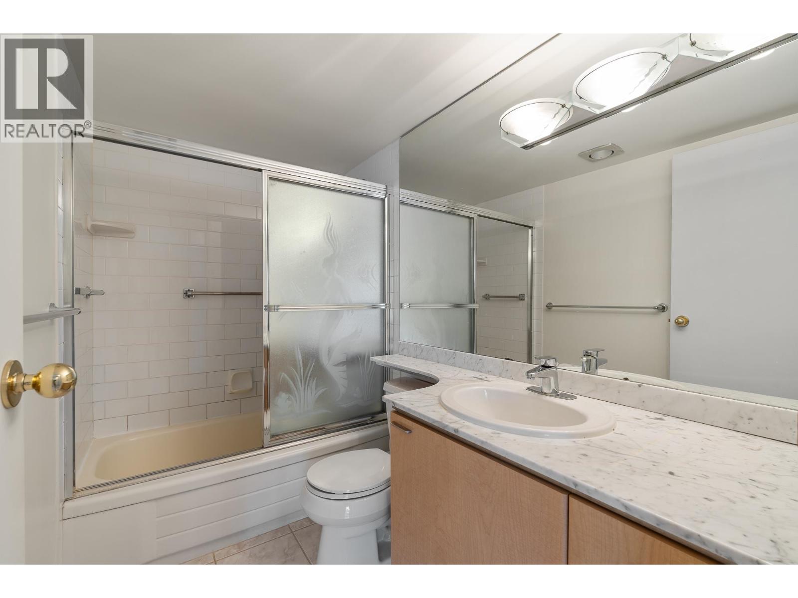 1405 555 13TH STREET, West Vancouver