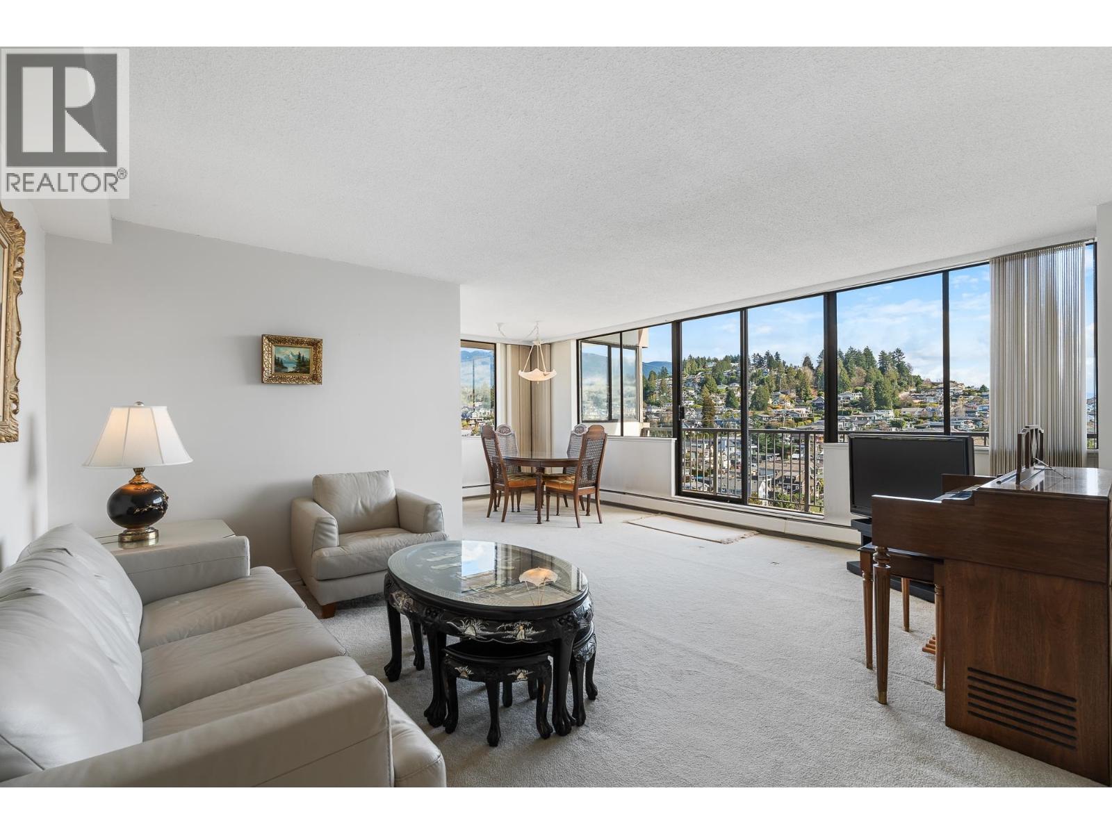 1405 555 13TH STREET, West Vancouver