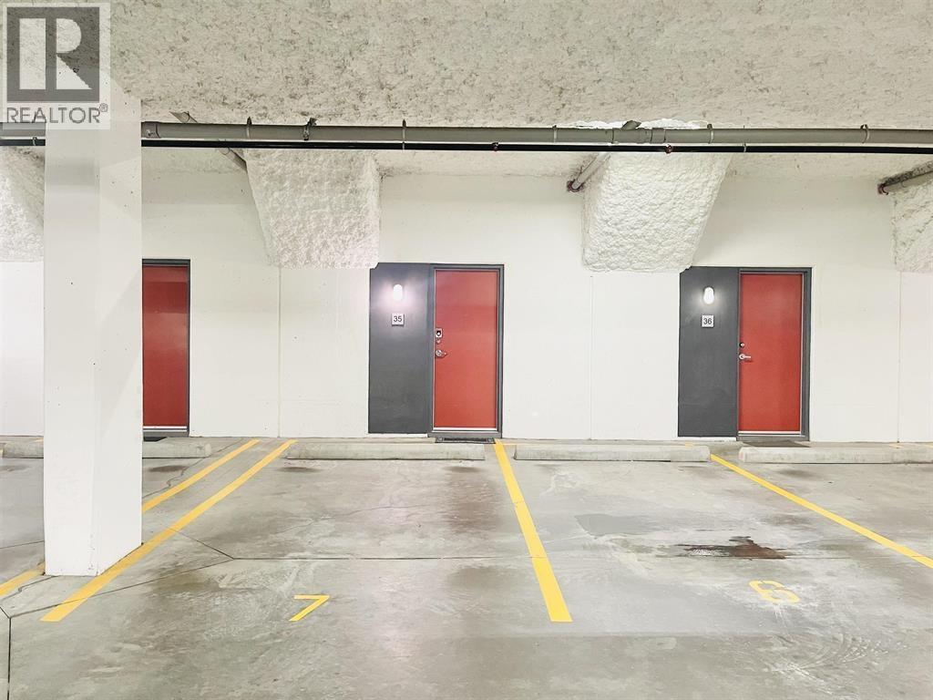 35 6868 BURLINGTON AVENUE, Burnaby