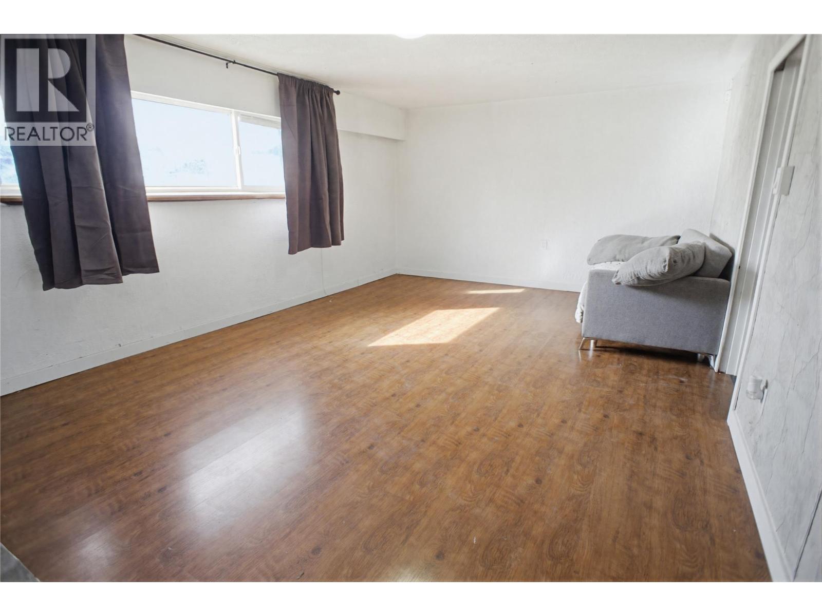 1942 FLEETWOOD AVENUE - 15