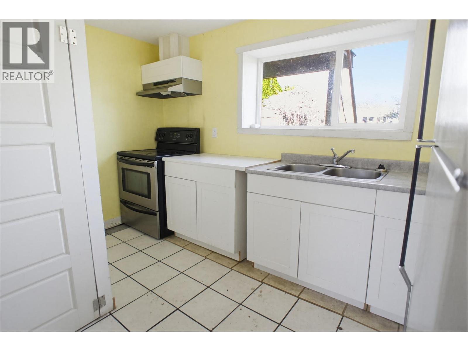 1942 FLEETWOOD Avenue - 13