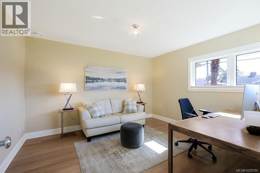  1866 Taylor Street, Saanich