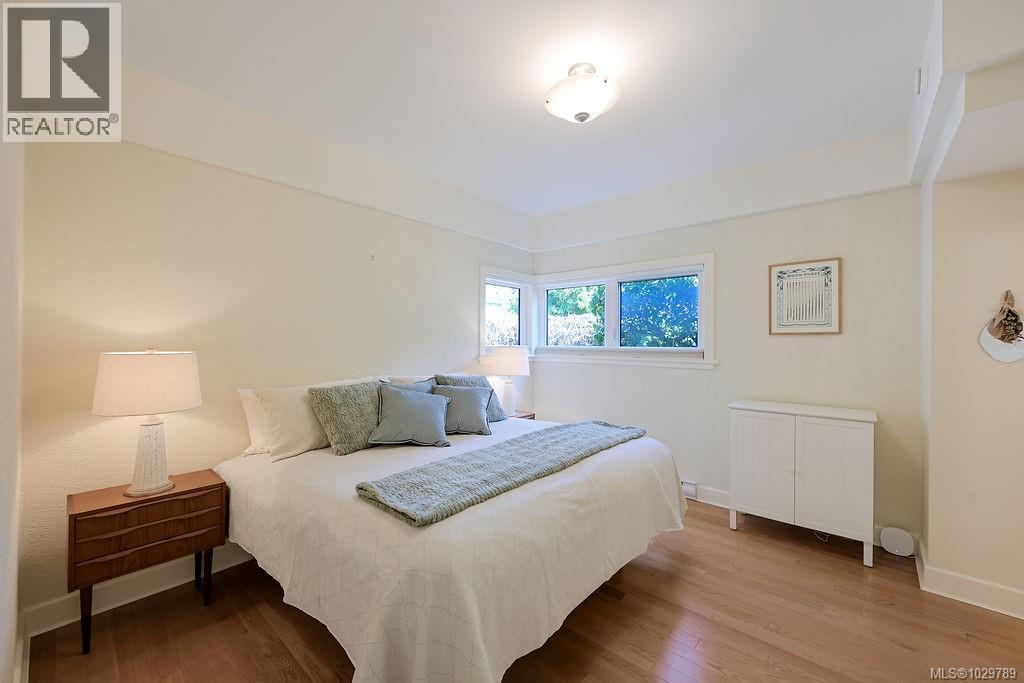  1866 Taylor Street, Saanich