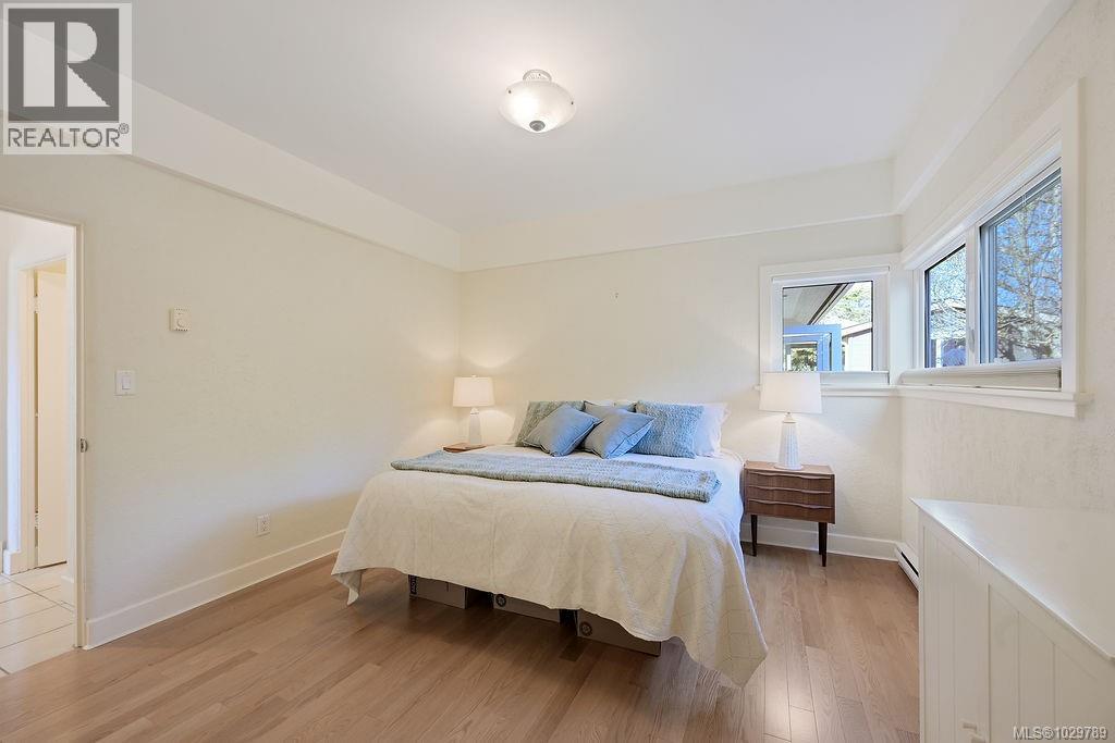  1866 Taylor Street, Saanich