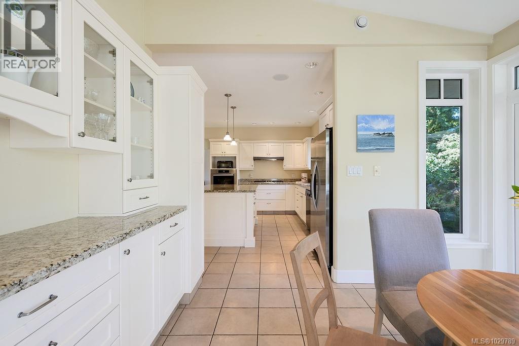  1866 Taylor Street, Saanich